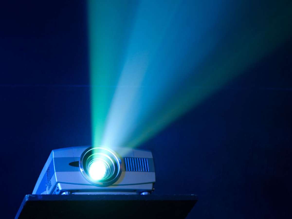 You are currently viewing Vidéoprojecteurs laser versus lampes : comment choisir ?